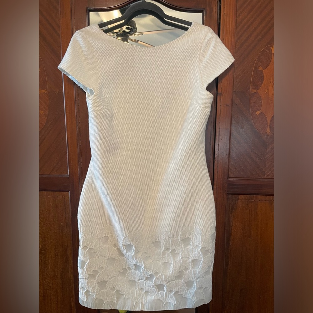Ted Baker white dress UK size 3 (us size 6), professional/mid length